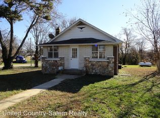 707 E 3rd St, Salem, MO 65560
