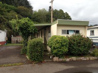 165 Riggs Hill Ln, Winchester Bay, OR 97467