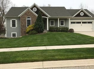 5262 Naples Cedar Dr SW, Wyoming, MI 49519