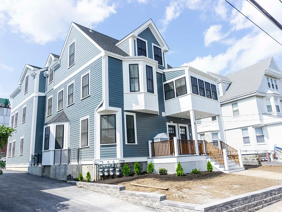 79 Linden St #1