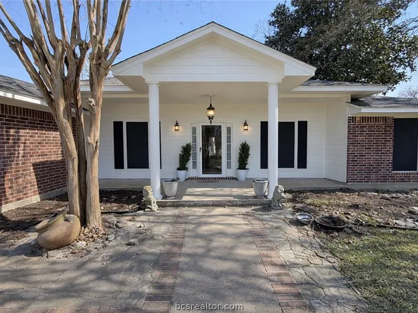 6 Arnold Palmer Ln, Hilltop Lakes, TX 77871