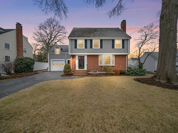 11 Sharon Rd, Melrose, MA 02176
