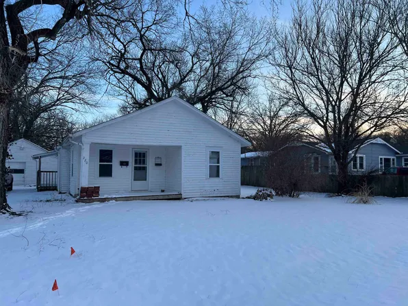 220 W 10th St, Florence, KS 66851