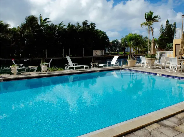 2640 NE 135th St, North Miami, FL