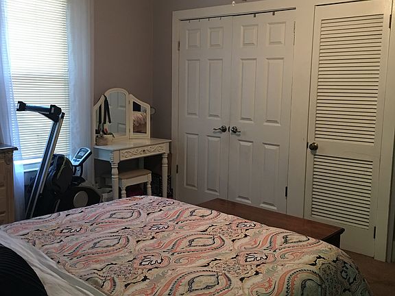 4th image of 2628 Holloway Ln