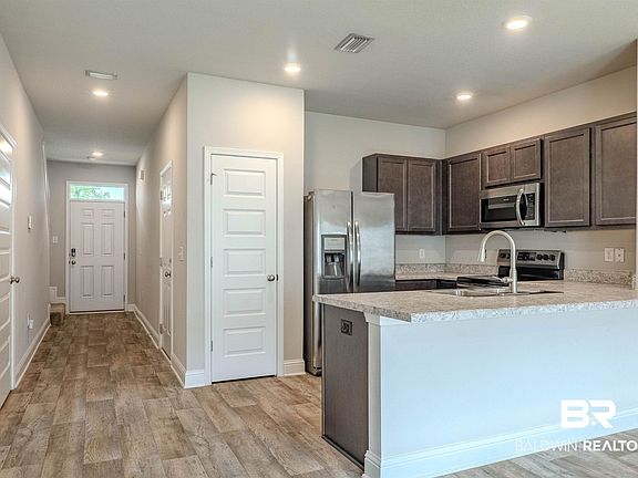 3rd image of 25806 Pollard Rd APT 32