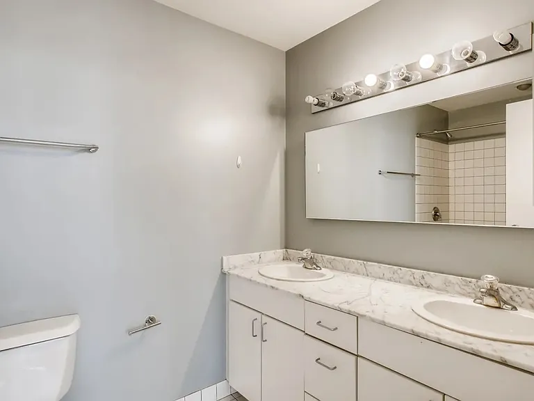 5 N Wabash Ave #1401 — Photo 11