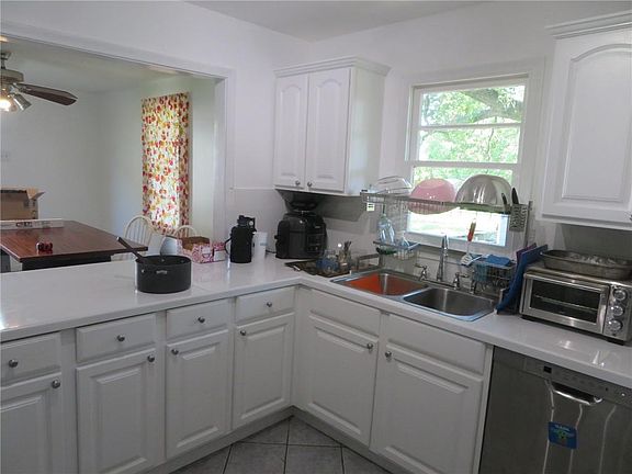 5th image of 1428 General Collins Ave