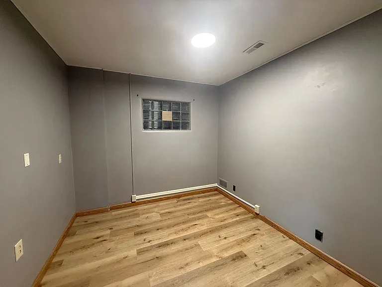 900 N St #B — Photo 14
