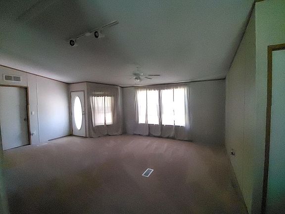 5th image of 501 Alexander Dr
