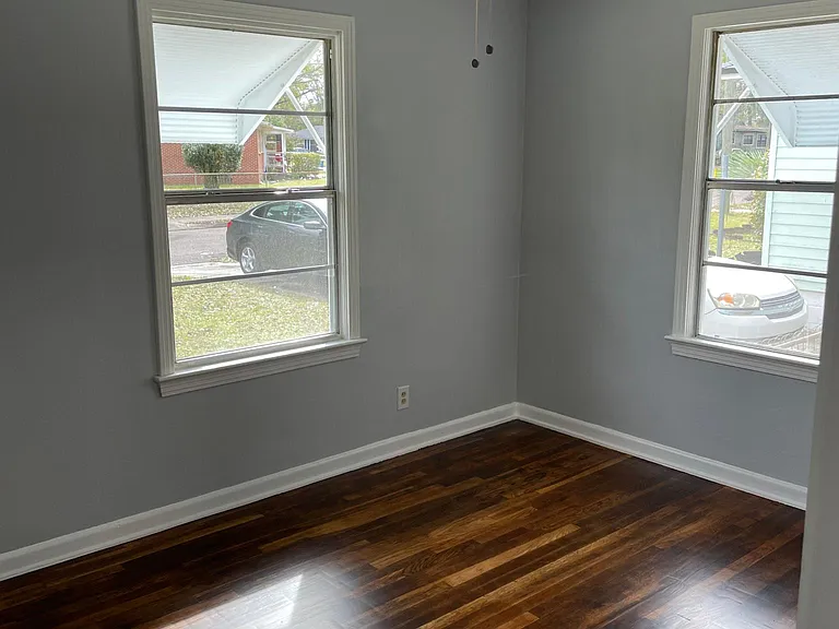 2515 Doby St — Photo 11