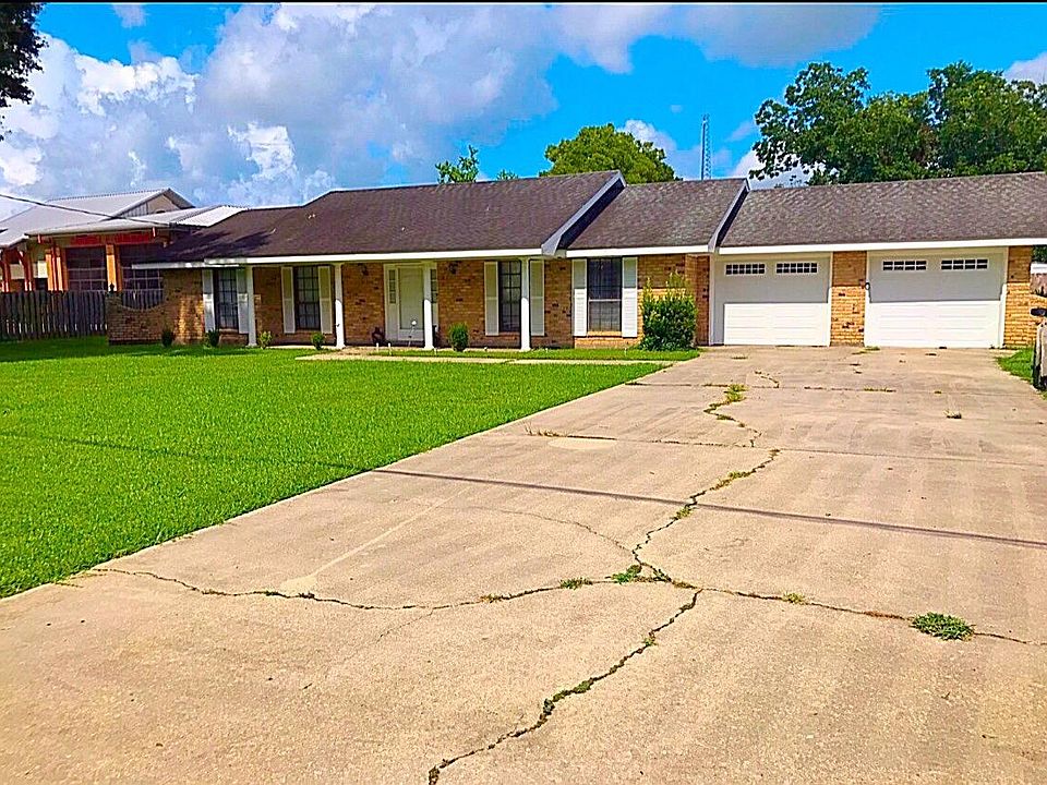 1st image of 5211 N University Ave