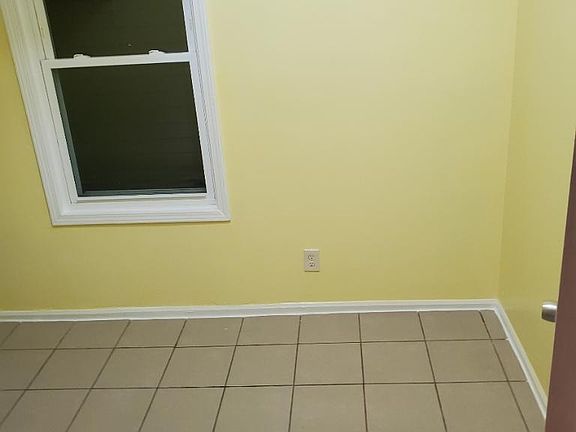2nd image of 5257 S Marshfield Ave Floor 1