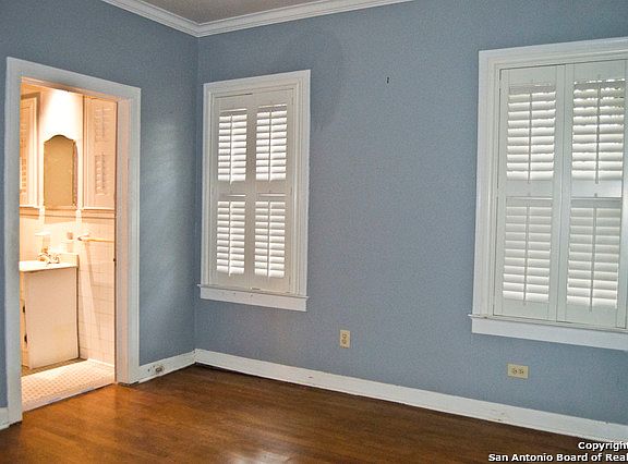 4th image of 2115 W Mulberry Ave