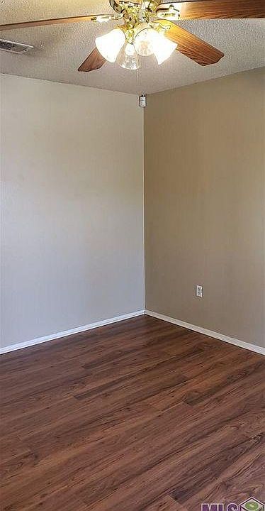 1st image of 217 Cypress Dr