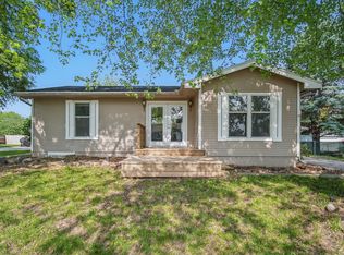 1118 NW Linden St, Ankeny, IA 50023