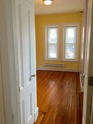 Rented by Keller Williams City Life Realty | media 7