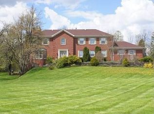 701 Sterling Rd, Inverness, IL 60067