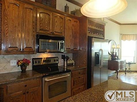 4th image of 3201 Golden Oaks Cir