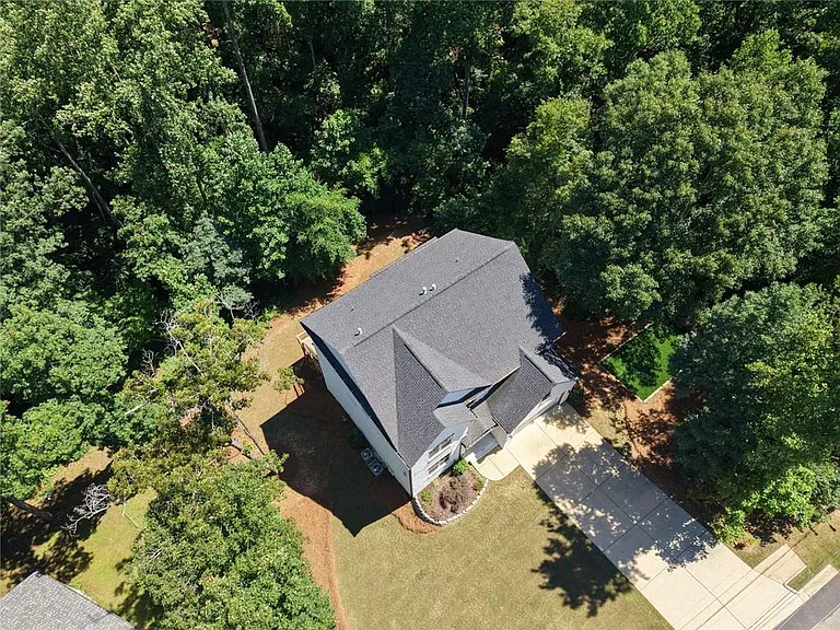 6181 Shoreland Cir — Photo 49