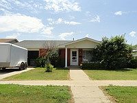 1st image of 1623 W Avenue B