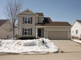 1238 Dayflower Dr, Madison, WI 53719