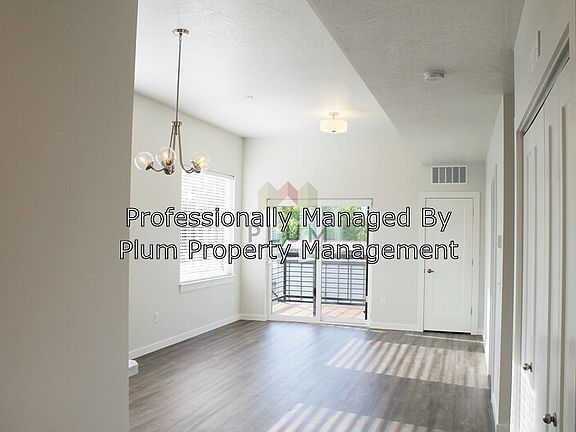 2nd image of 205 Hickory St #201