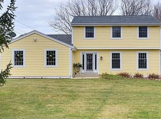 6639 W Bonniwell Rd, Mequon, WI 53097