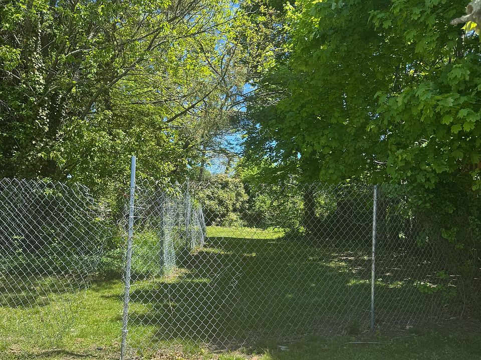 1st image of 47 East Ave