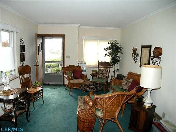 4th image of 700 Village Dr #702