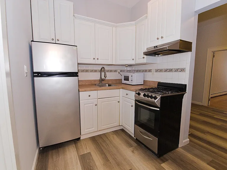 154 Undercliff Ave #1 — Photo 7