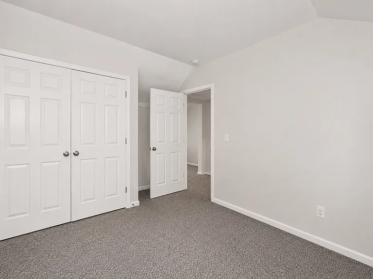 177 Davis Ave #3 — Photo 11