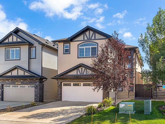 3rd image of 129 Saddlelake Grv NE