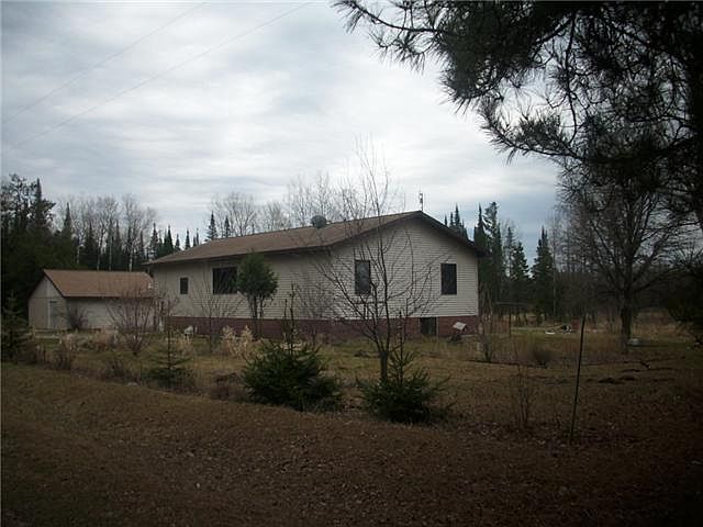 2nd image of 8642 Zim Rd