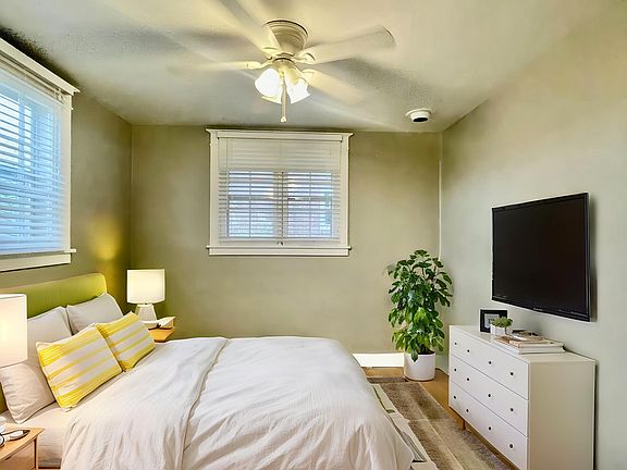 3rd image of 3110 W 41st Ave