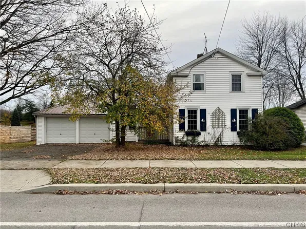 8724 Nys Rte #12E, Three Mile Bay, NY 13693
