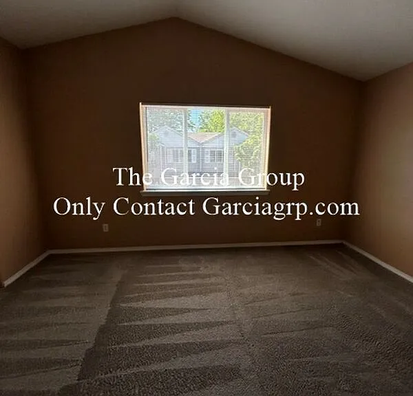 12625 SE Division St #B — Photo 5