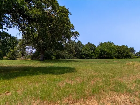 0 Cattlemens Row, Lockhart, TX 78644