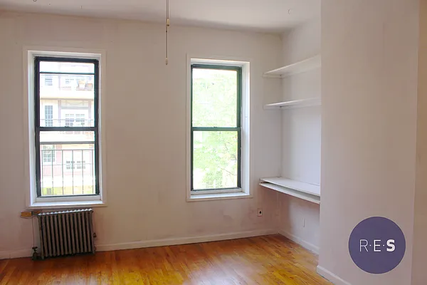 Rented by RES New York | media 32