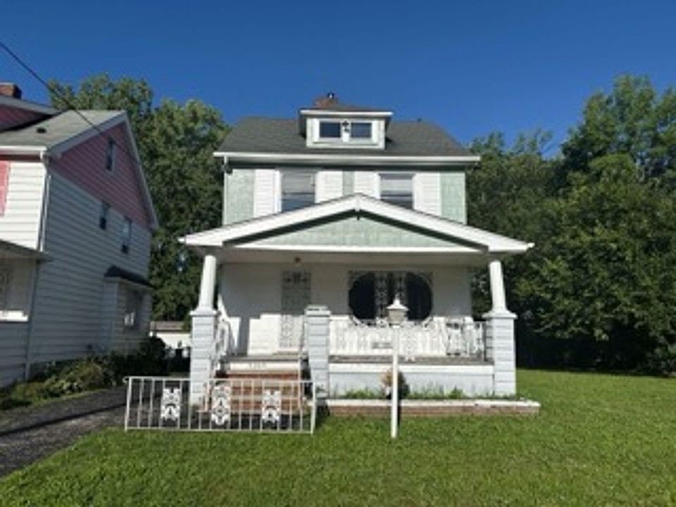 1st image of 3206 E 119th St