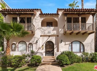 128 S Oakhurst Dr, Beverly Hills, CA 90212