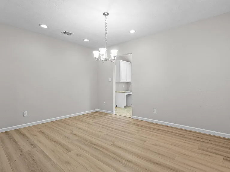 25910 N Lakefair Dr — Photo 4