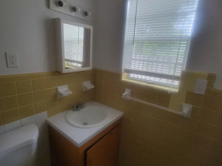 1730 River Front Dr #B4 — Photo 5