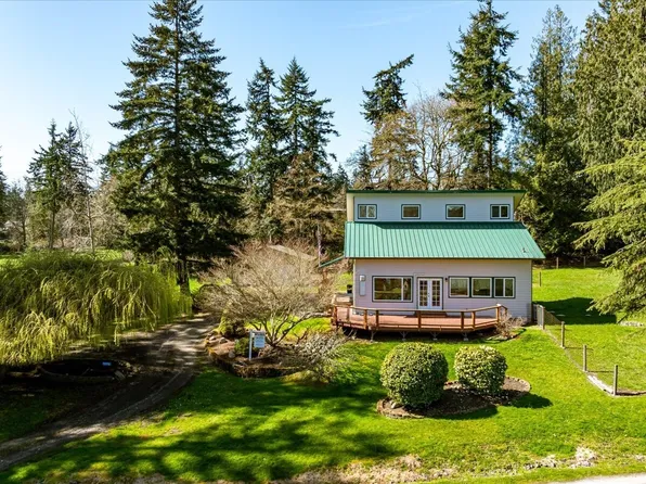 5296 Slocum Way, Freeland, WA 98249