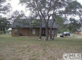 575 County Road 4644, Hondo, TX 78861