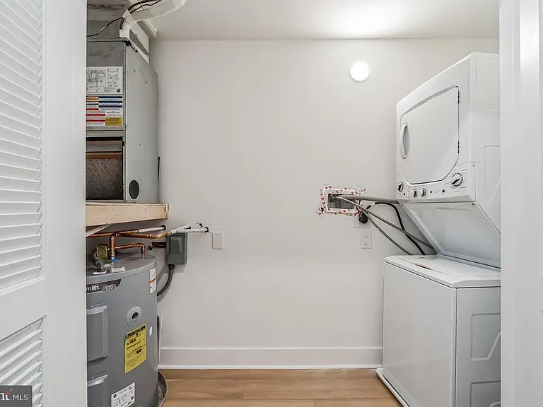 646 N 32nd St #4 — Photo 13