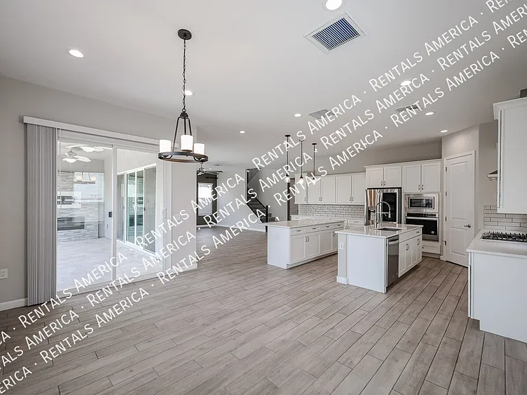 1829 E Saguaro Park Ln — Photo 27