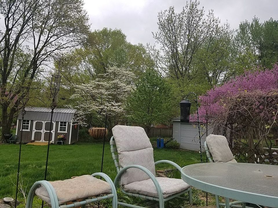 2nd image of 2455 Glen Hill Dr