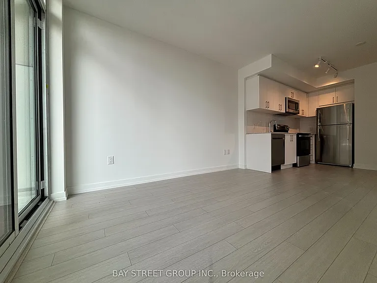 4010 Eglinton Ave W #605 — Photo 8