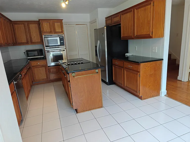 3446 Mimosa Way — Photo 8